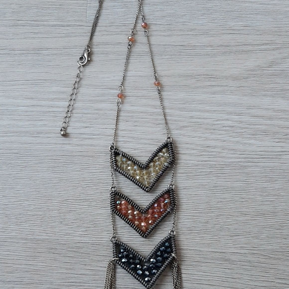 Chevron beaded statement necklace - Picture 7 of 7